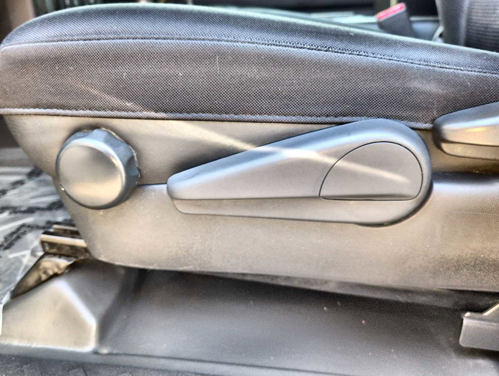 Used 2012 Toyota FJ Cruiser 4WD w/ Upgrade Pkg image 17