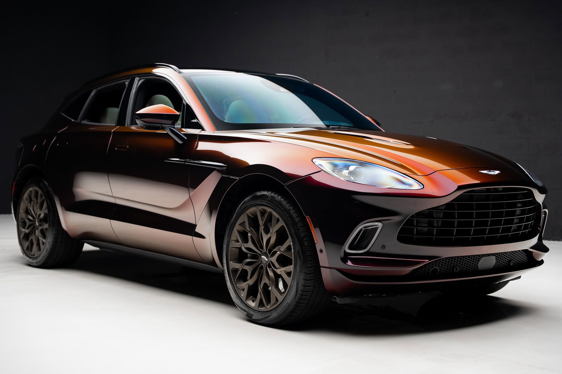 Used 2023 Aston Martin DBX AWD/4WD image 85
