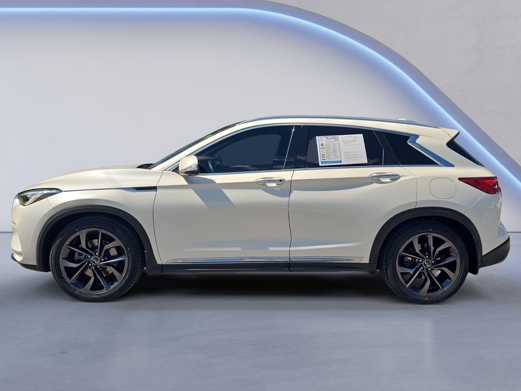 Used 2019 INFINITI QX50 Essential w/ Sensory Package FWD image 2
