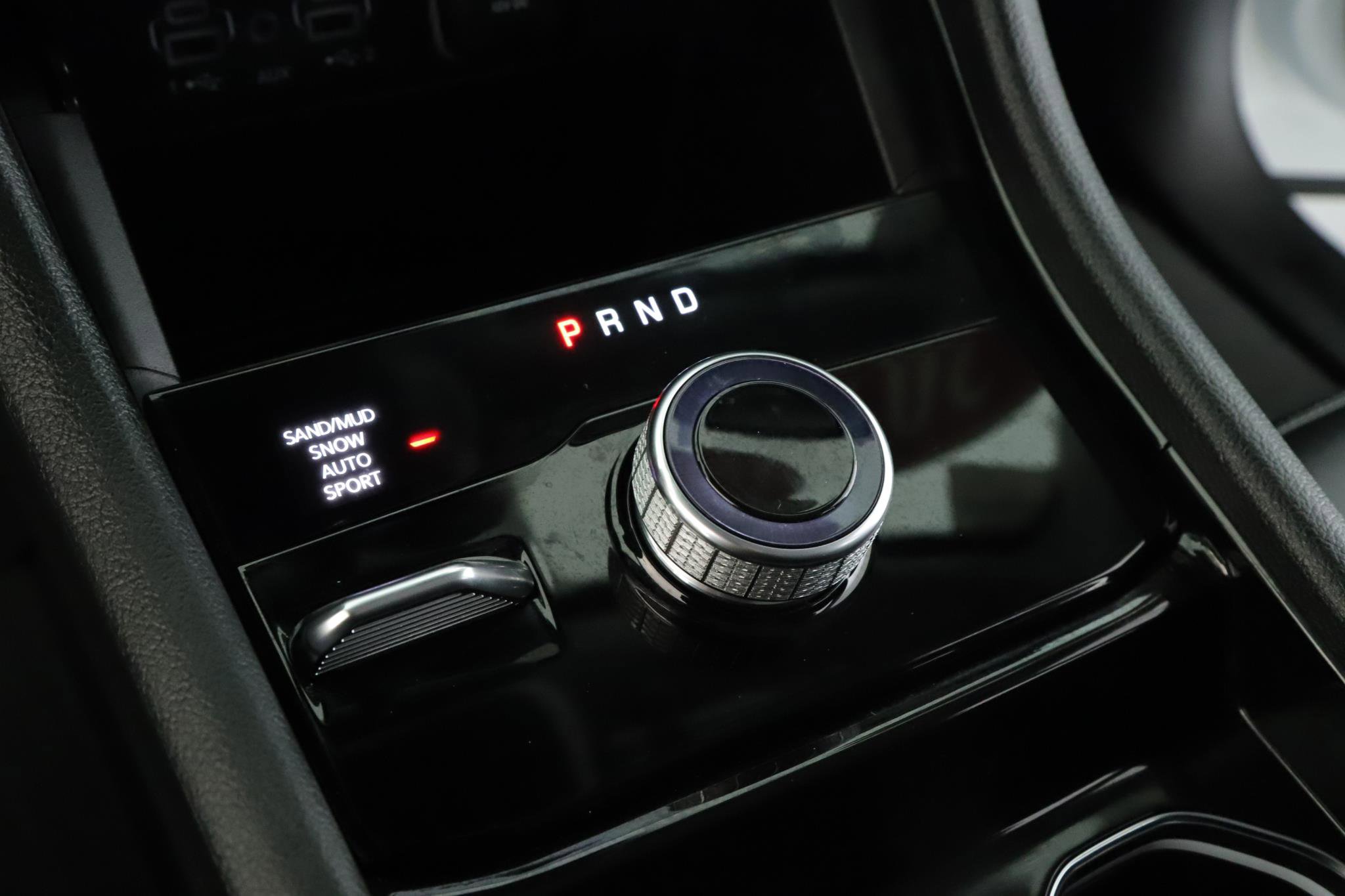 Used 2023 Jeep Grand Cherokee Limited w/ Trailer Tow Prep Group (B) image 16