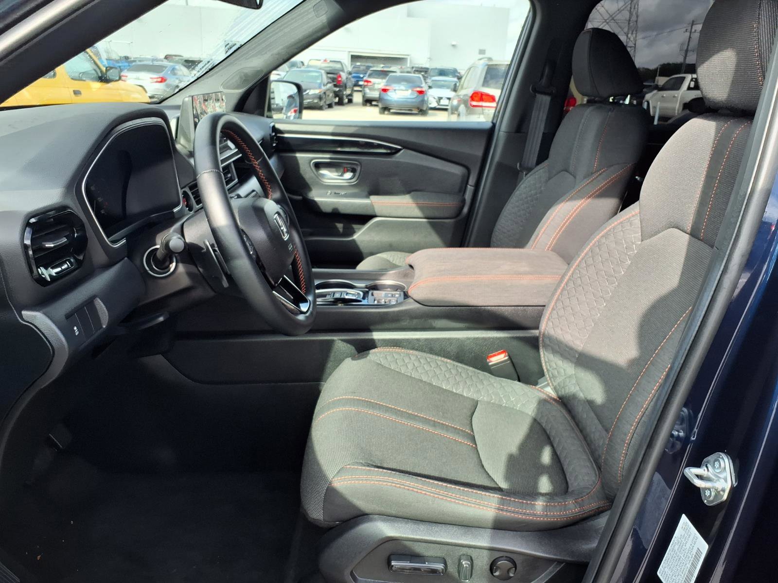 Certified 2025 Honda Pilot Sport image 17