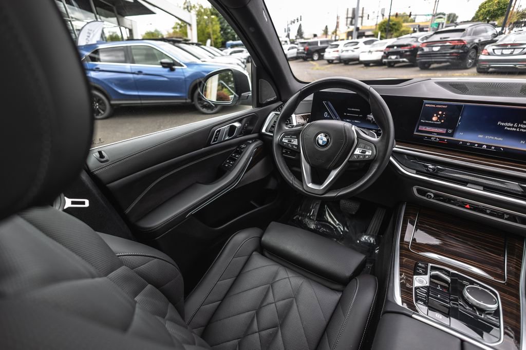 Used 2026 BMW X5 xDrive40i AWD/4WD image 24