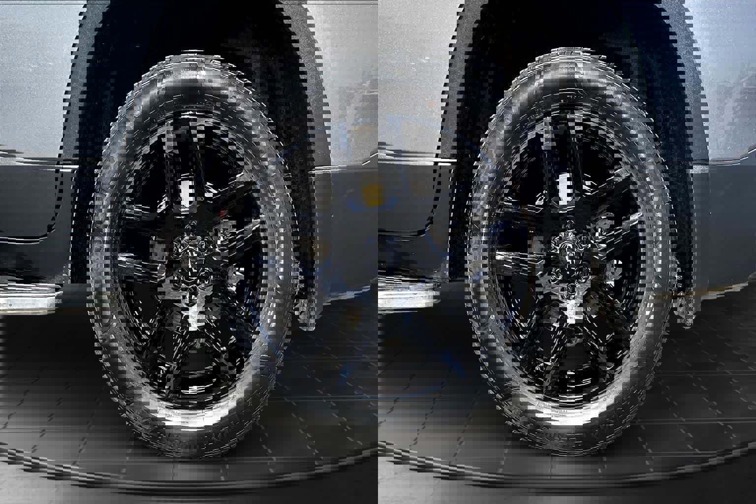 Used 2020 Chevrolet Traverse LS w/ LPO, Blackout Package AWD/4WD image 35