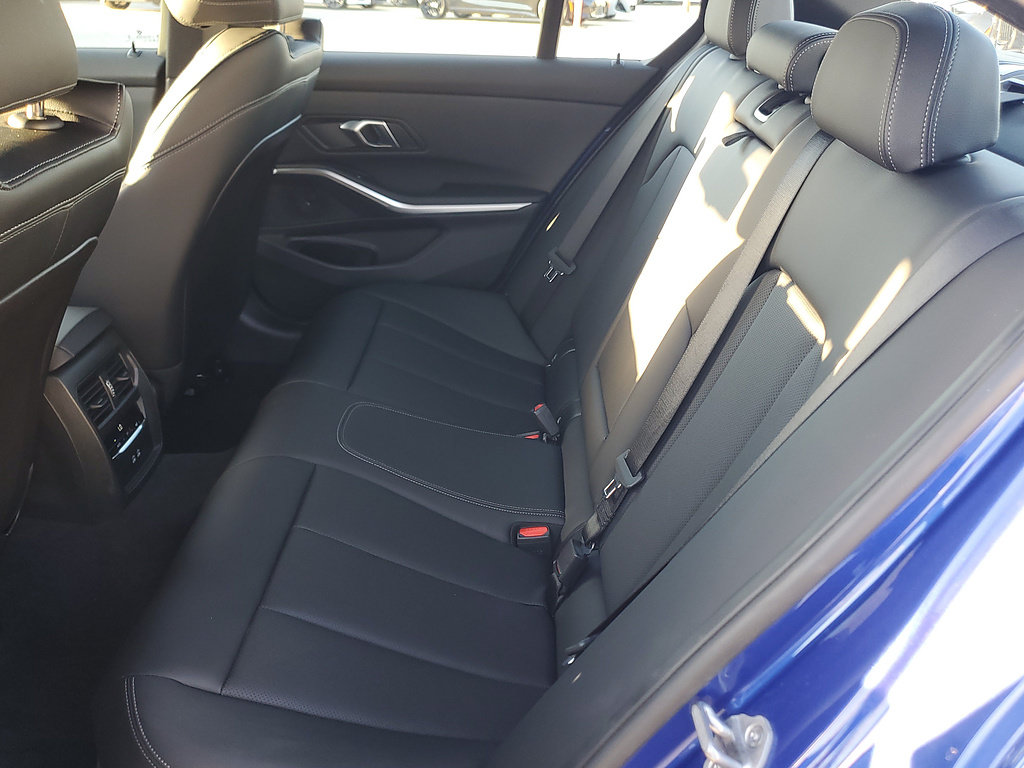 Used 2026 BMW 330i Sedan w/ M Sport Package RWD image 14