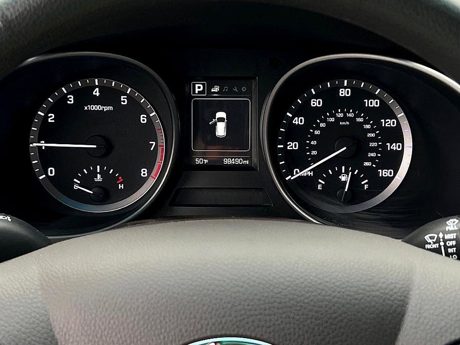 Used 2017 Hyundai Santa Fe Sport image 10