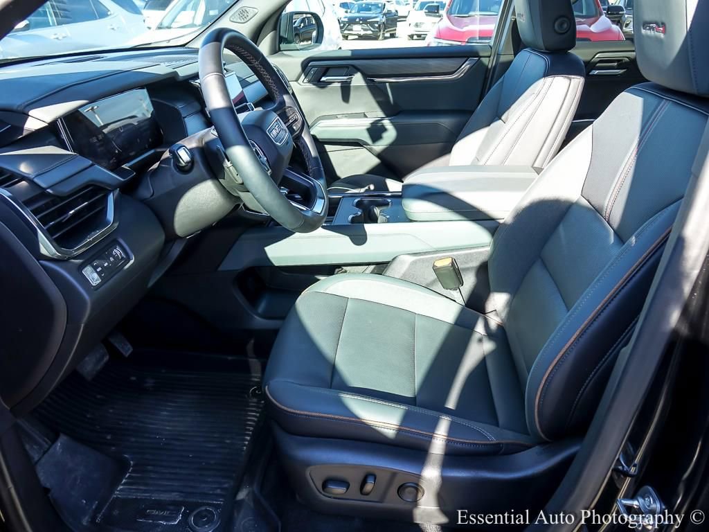 Used 2024 GMC Acadia AT4 w/ LPO, Floor Liner Package image 9