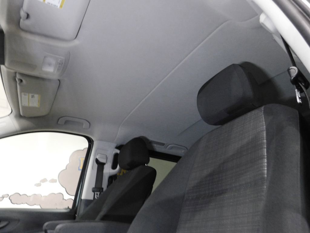 Used 2019 Mercedes-Benz Metris Passenger image 33