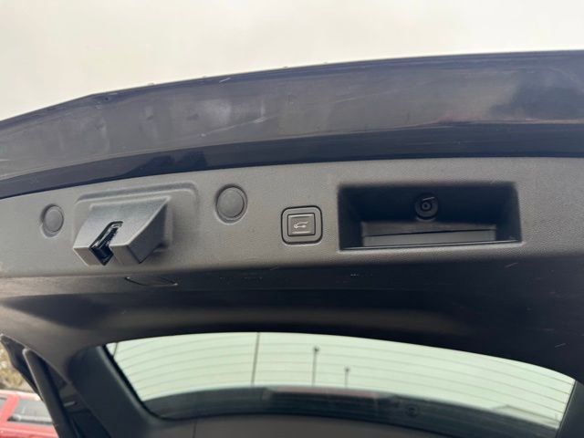 Used 2019 Chevrolet Equinox Premier image 41