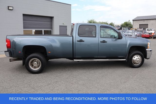 Used 2011 Chevrolet Silverado 3500 W/T AWD/4WD image 9