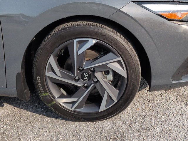 Used 2025 Hyundai Elantra Sport FWD image 10