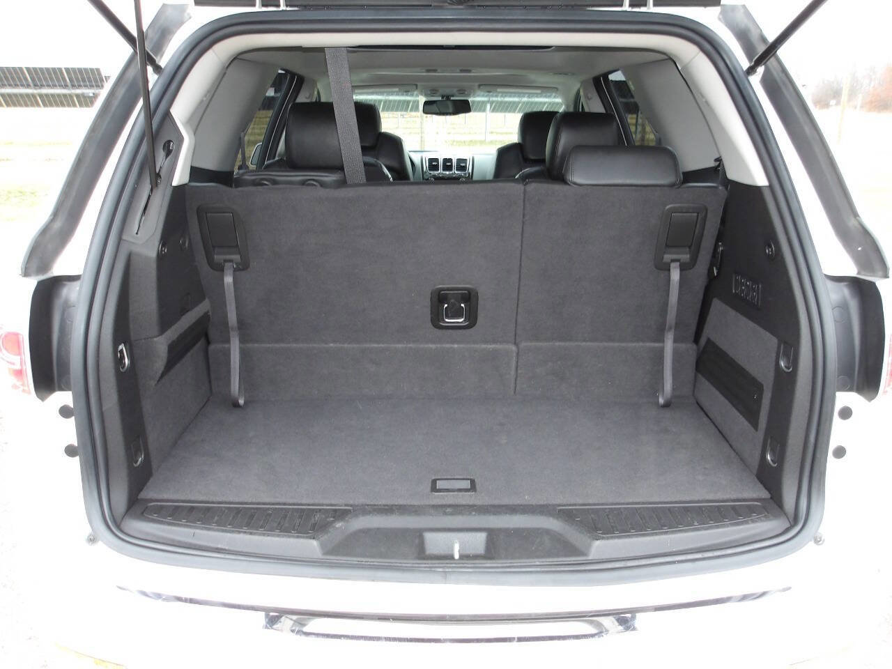 Used 2011 GMC Acadia Denali image 28