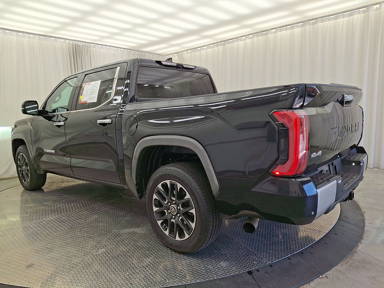Used 2023 Toyota Tundra Limited AWD/4WD image 22