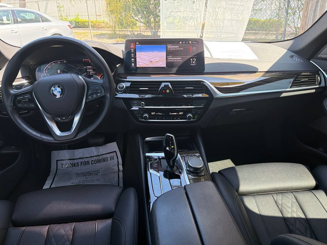 Used 2022 BMW 530i xDrive w/ Premium Package AWD/4WD image 21