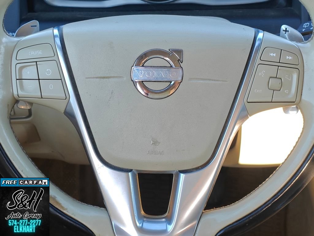 Used 2015 Volvo XC60 T6 w/ Proximity Package AWD/4WD image 5