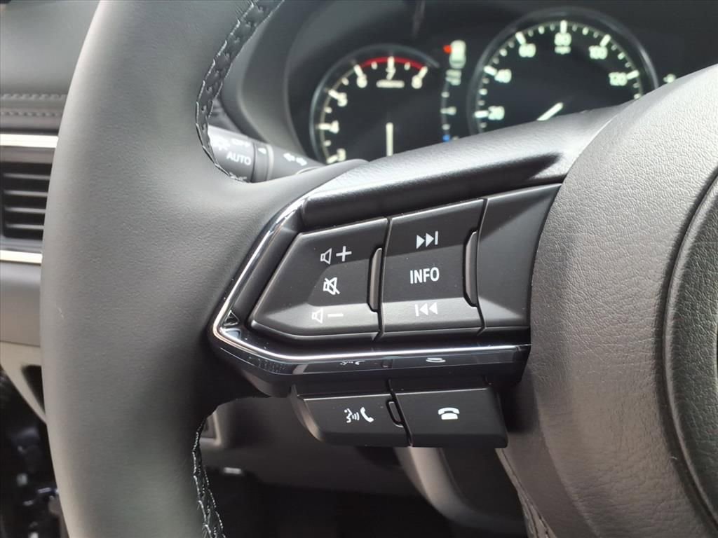 New 2025 MAZDA CX-5 Signature image 19