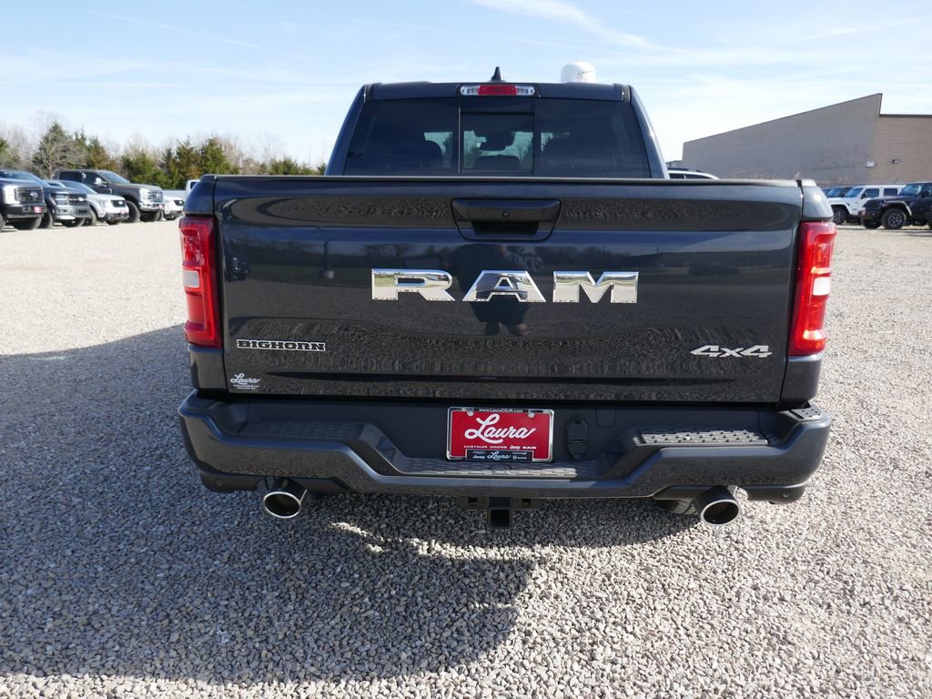 New 2026 RAM 1500 4x4 Crew Cab image 8