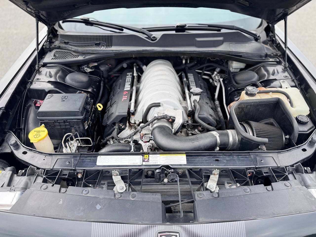 Used 2009 Dodge Challenger SRT8 w/ SRT Option Group II RWD image 18