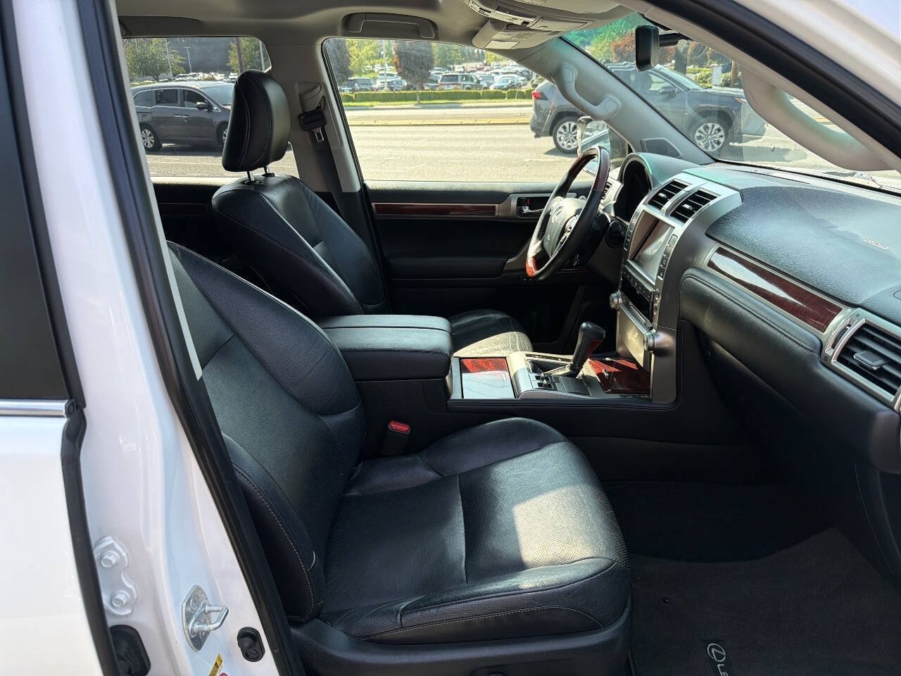 Used 2012 Lexus GX 460 w/ Convenience Pkg AWD/4WD image 17