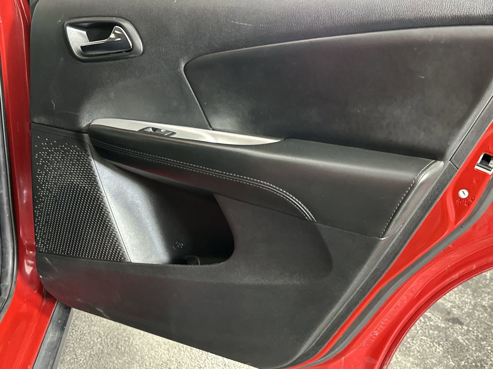 Used 2017 Dodge Journey SE image 35