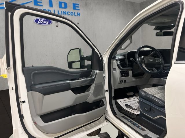 Used 2024 Ford F450 Limited w/ FX4 Off-Road Package AWD/4WD image 11