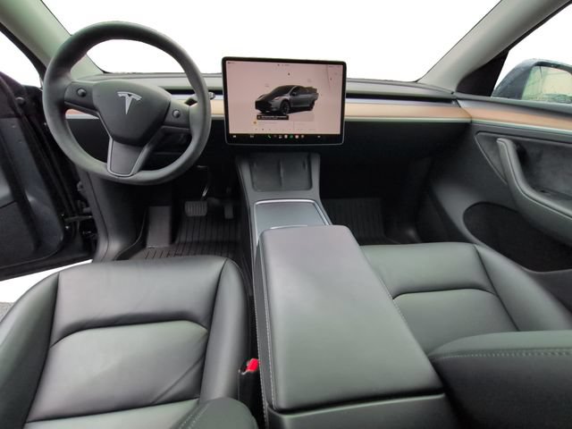 Used 2023 Tesla Model Y Long Range AWD/4WD image 17