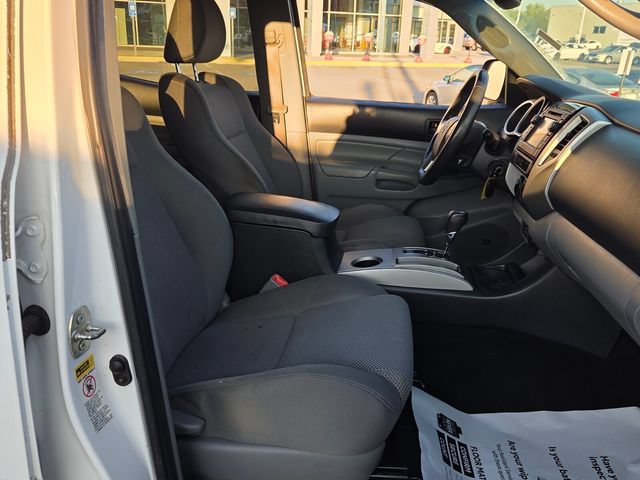Used 2012 Toyota Tacoma PreRunner w/ TRD Off-Road Pkg RWD image 18
