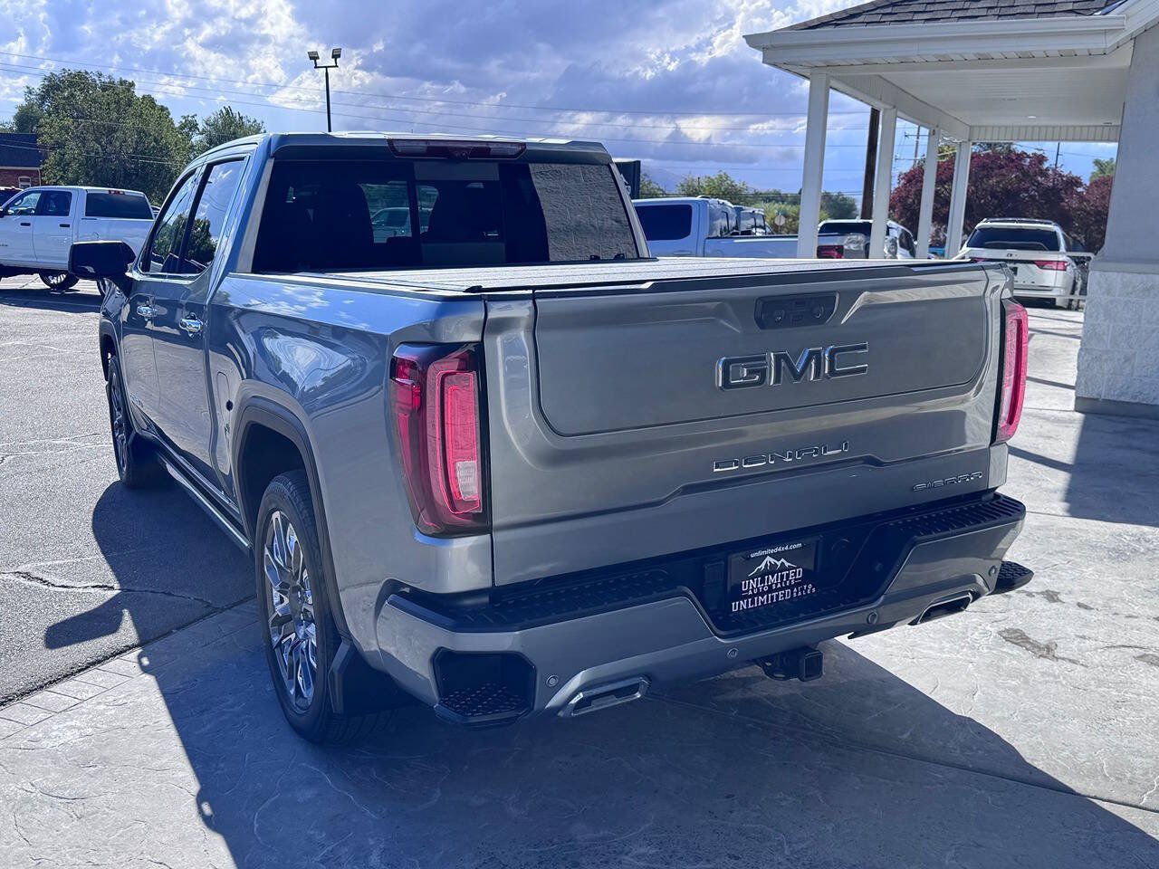 Used 2023 GMC Sierra 1500 Denali Ultimate AWD/4WD image 13