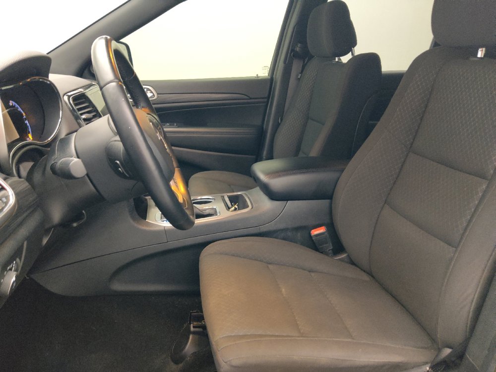 Used 2022 Jeep Grand Cherokee Laredo E RWD image 17