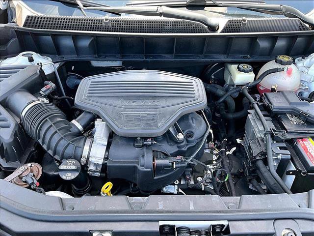 Used 2018 Cadillac XT5 Premium Luxury w/ Advanced Security Package image 11