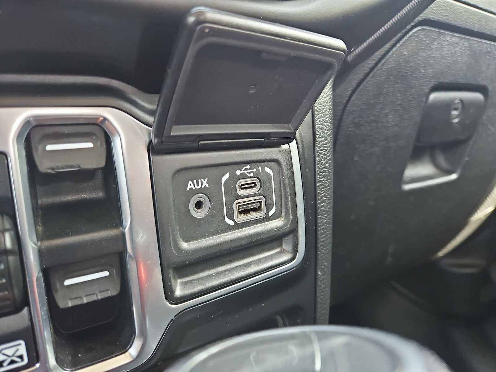 Used 2020 Jeep Gladiator Sport w/ Quick Order Package 24S image 31