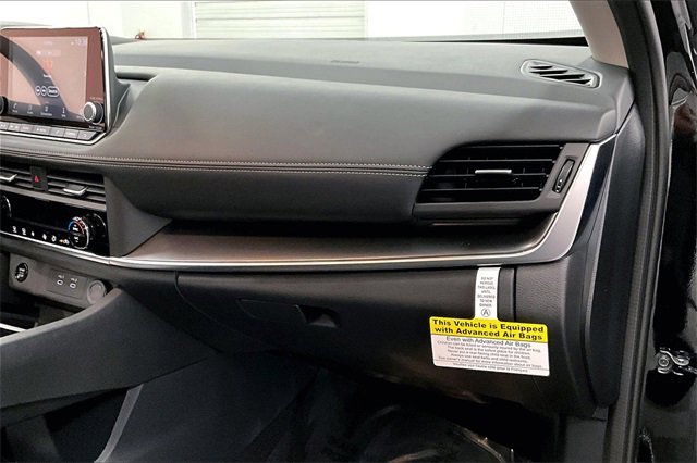 New 2025 Nissan Rogue SV image 31