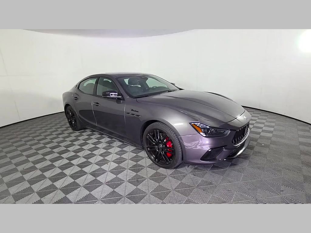 Used 2023 Maserati Ghibli Modena RWD image 34