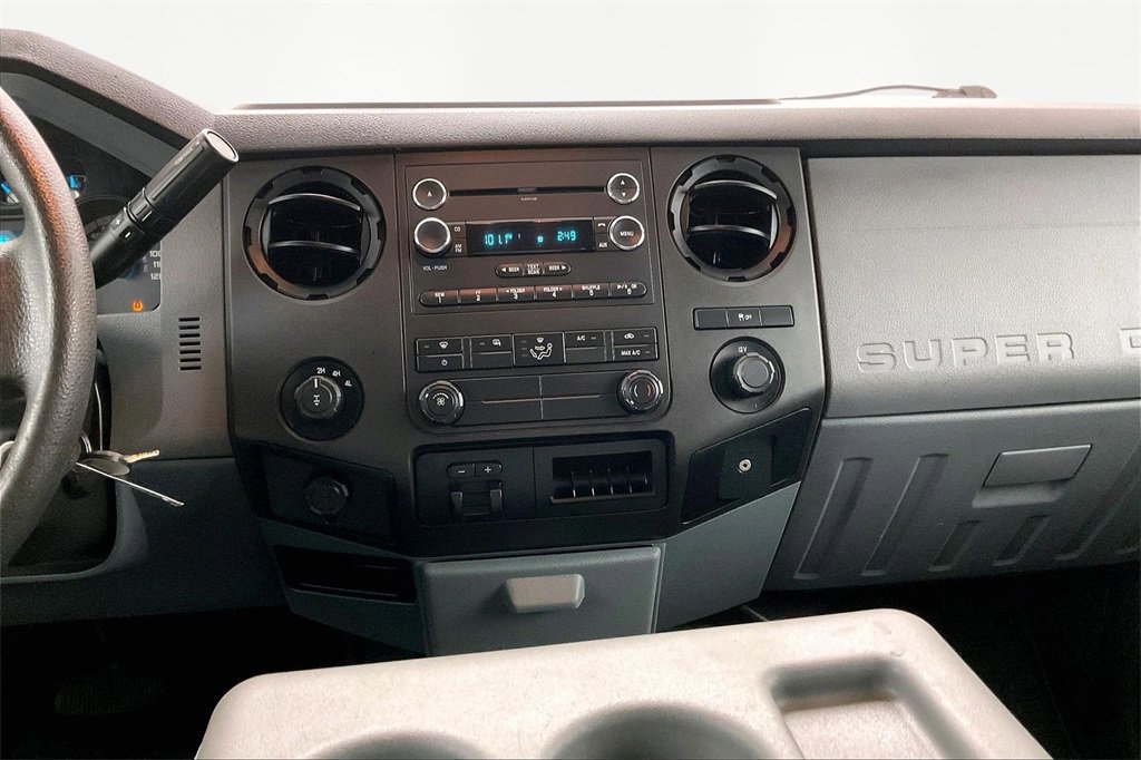 Used 2015 Ford F250 XL w/ Power Equipment Group image 9