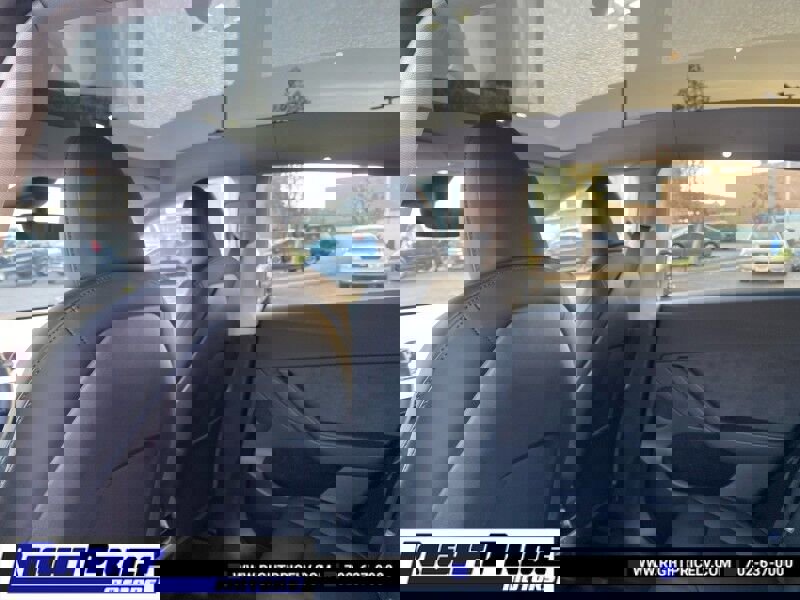 Used 2025 Tesla Model Y Long Range image 16