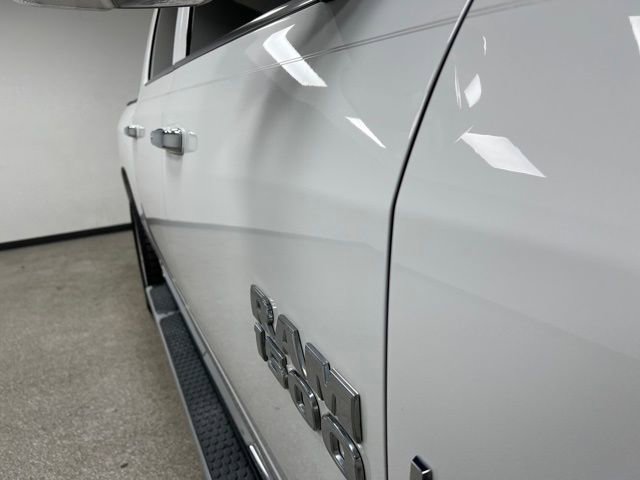 Used 2016 RAM 1500 Limited image 11