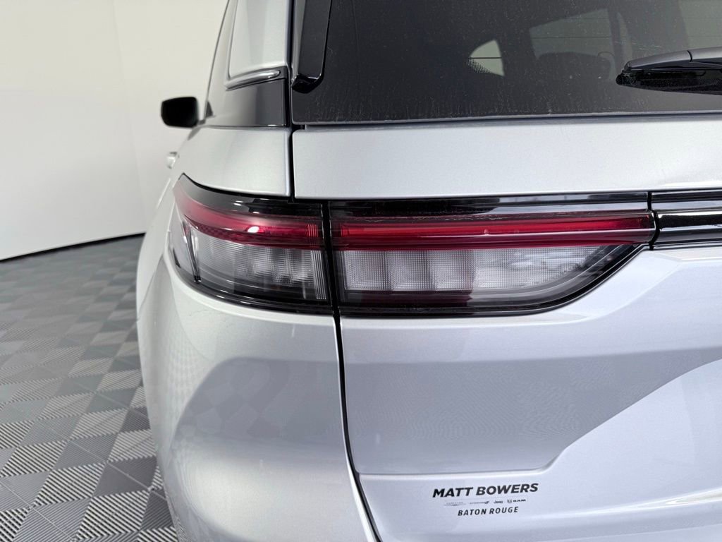 New 2025 Jeep Grand Cherokee Laredo image 20