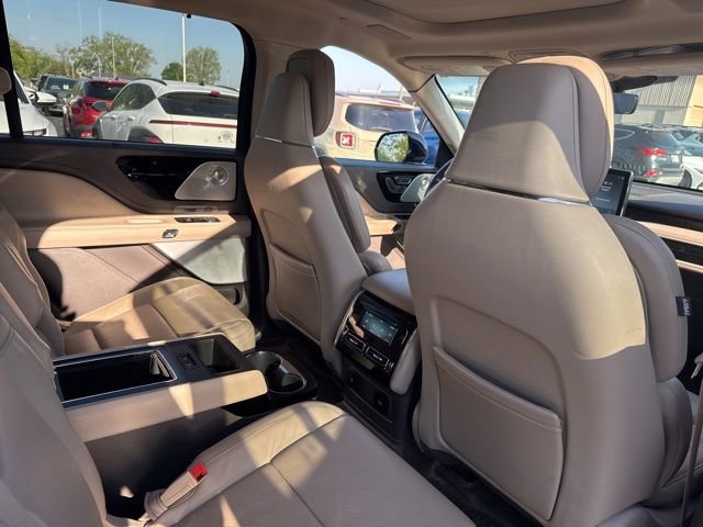Used 2020 Lincoln Aviator Reserve w/ Equipment Group 202A AWD/4WD image 10