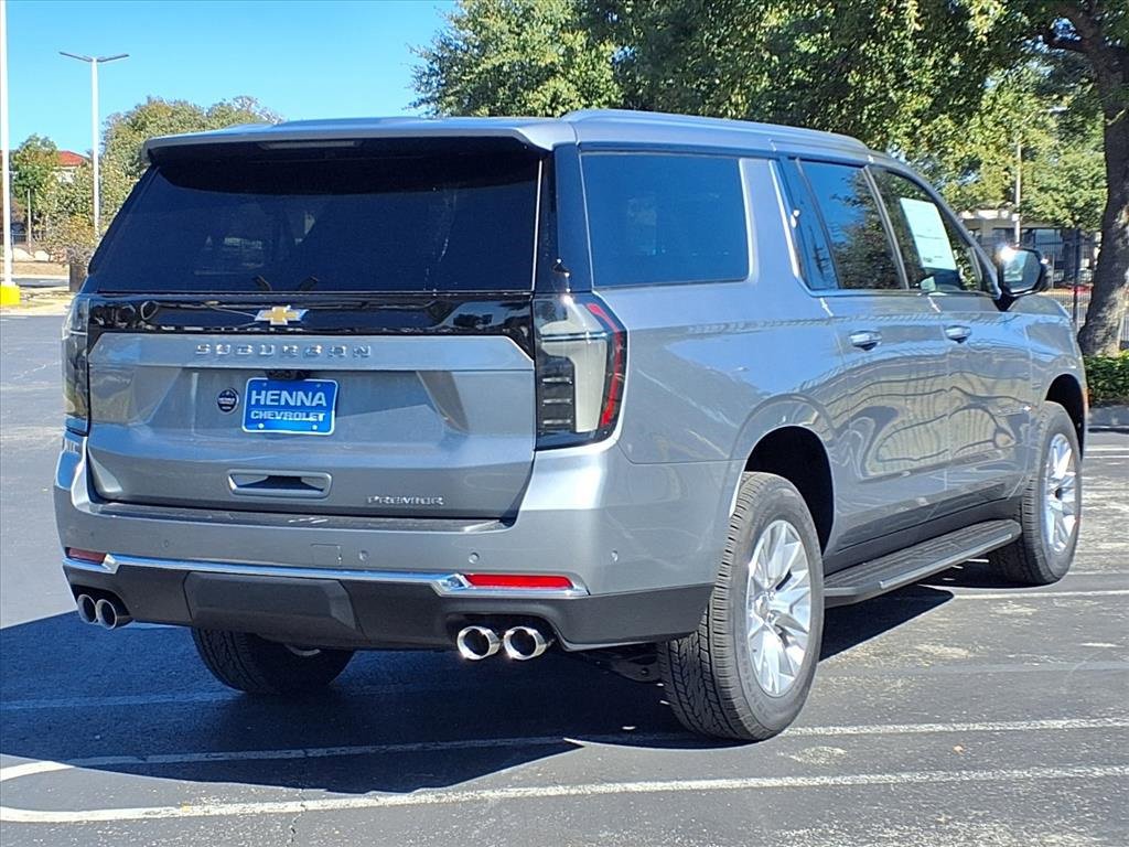 New 2026 Chevrolet Suburban Premier image 4