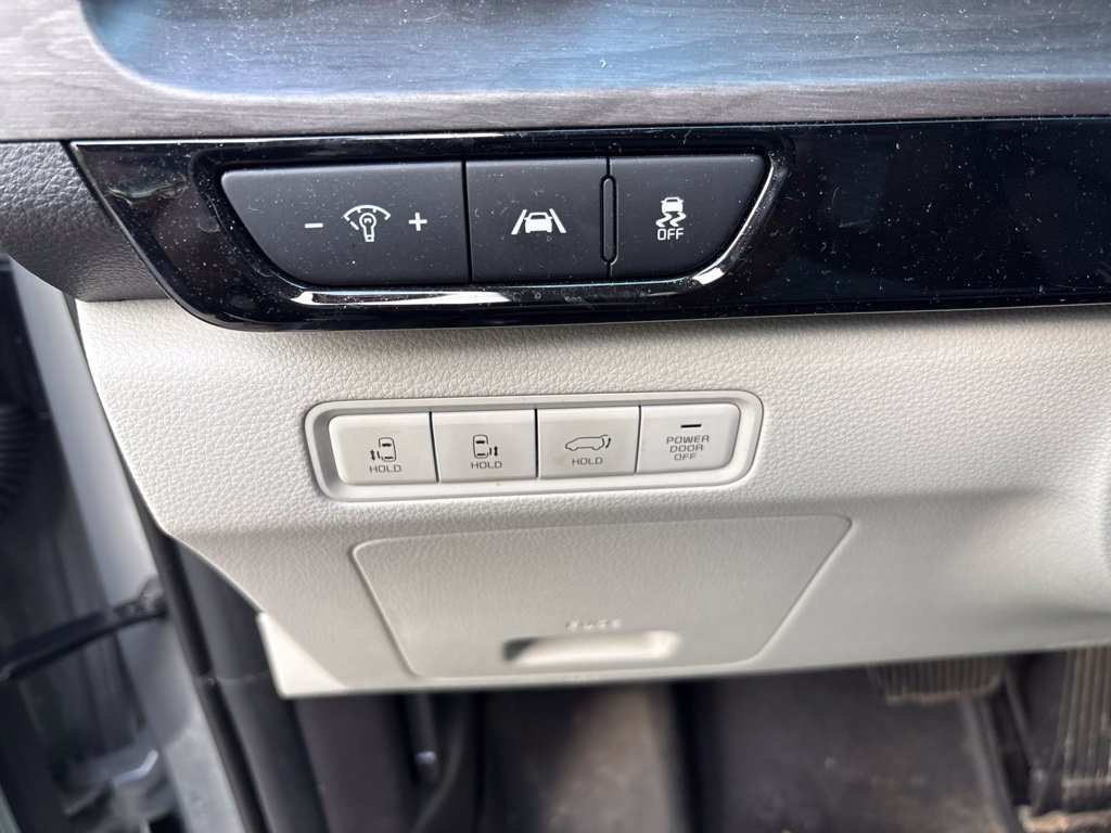 Certified 2024 Kia Carnival EX FWD image 21