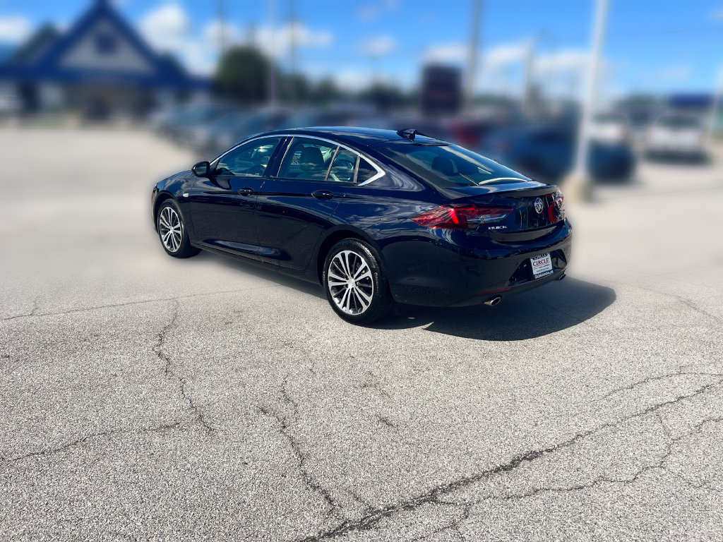 Used 2018 Buick Regal Preferred w/ Driver Confidence Package #1 FWD image 4