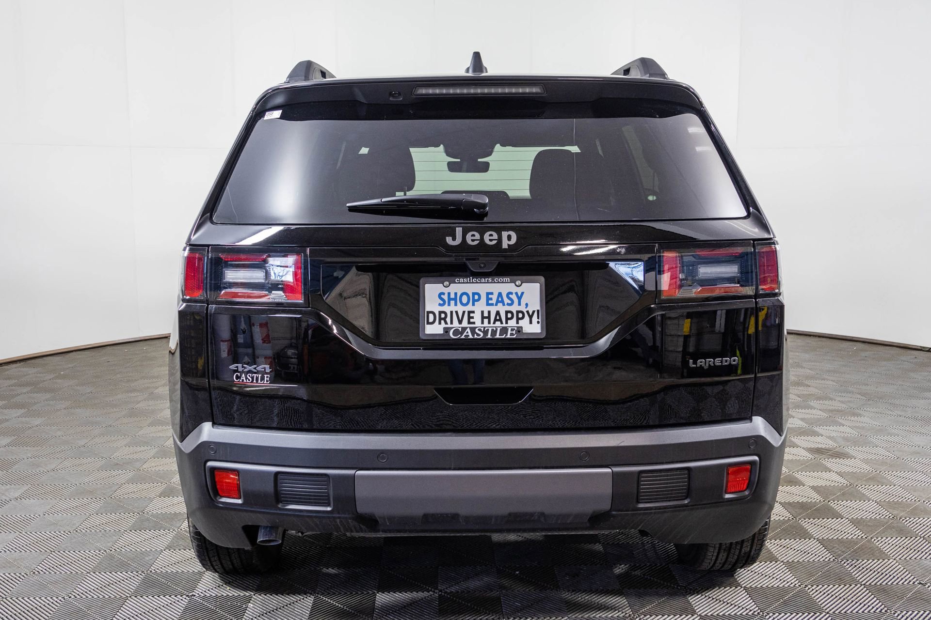 New 2026 Jeep Cherokee Laredo image 15