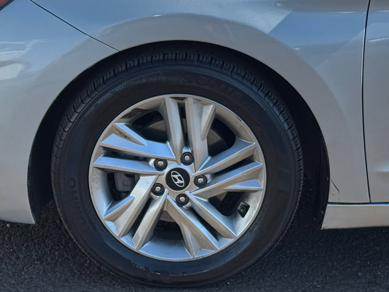 Used 2020 Hyundai Elantra SEL image 11