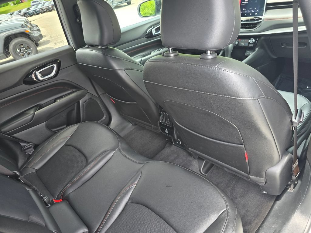 Used 2024 Jeep Compass Trailhawk w/ Trailhawk Convenience Group AWD/4WD image 27