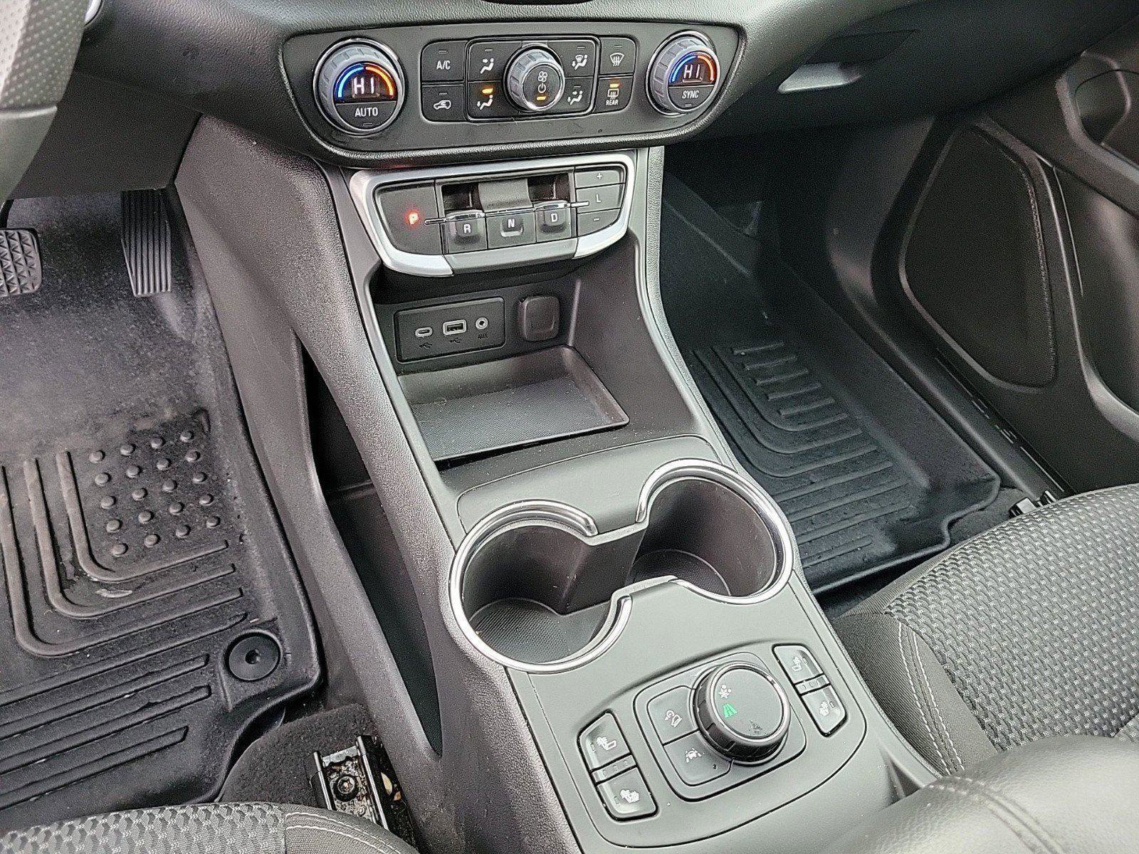 Used 2022 GMC Terrain SLE w/ Driver Convenience Package image 27