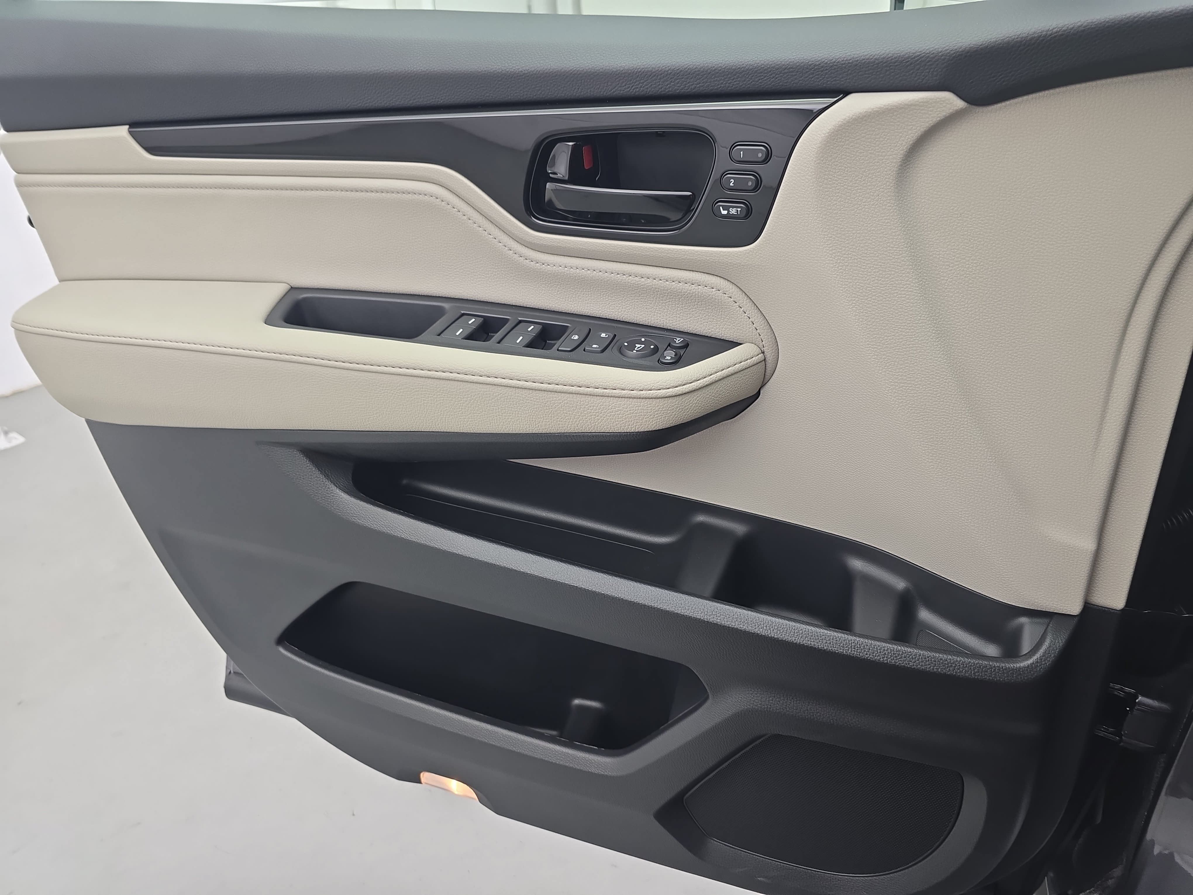 New 2027 Honda Odyssey Elite image 28
