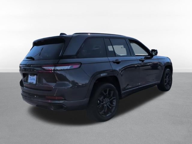 Used 2024 Jeep Grand Cherokee Limited 4xe image 6