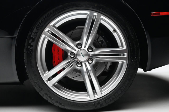 Used 2009 Aston Martin DB9 Coupe image 33