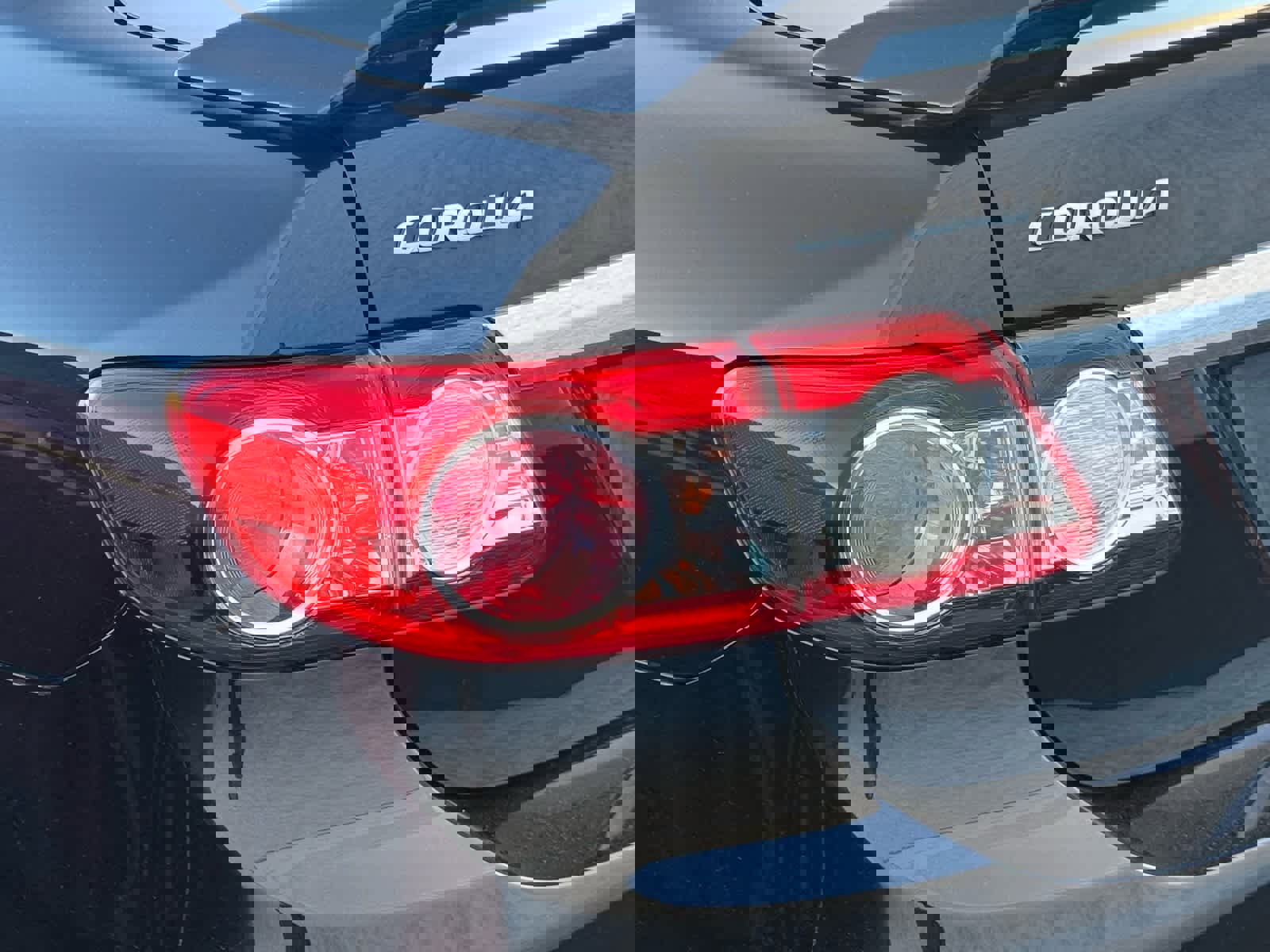 Used 2012 Toyota Corolla S image 15