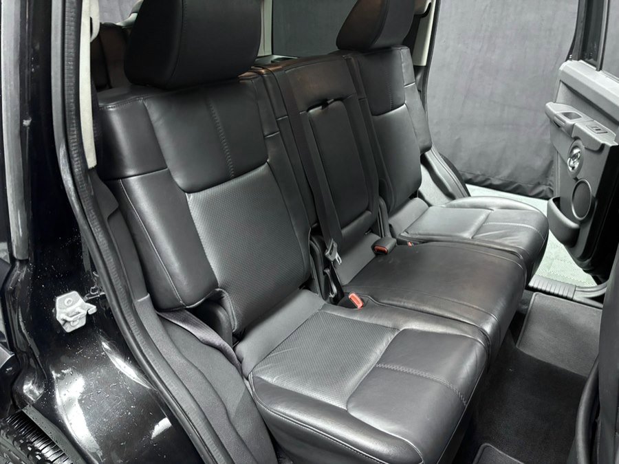 Used 2010 Jeep Commander Limited image 34