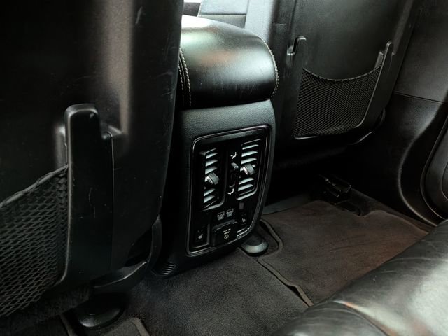 Used 2017 Jeep Grand Cherokee Limited w/ Luxury Group II image 18